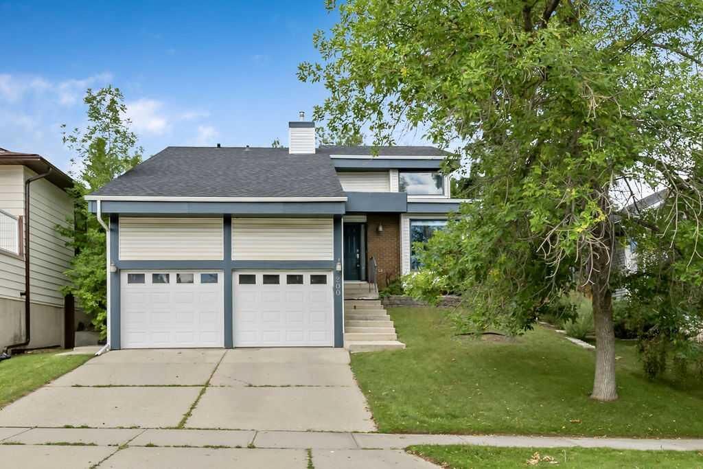 Property Photo:  200 Bernard Drive NW  AB T3K 2B7 