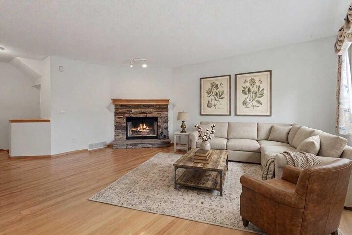 Property Photo: 142 Somerset Park SW AB T2Y 3H5