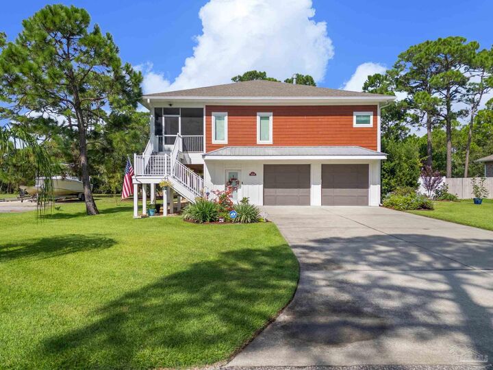 Property Photo: 5806 Red Cedar St FL 32507