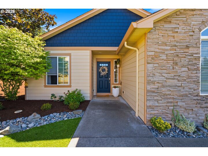 Property Photo: 7222 Eastwood Ct SE OR 97392