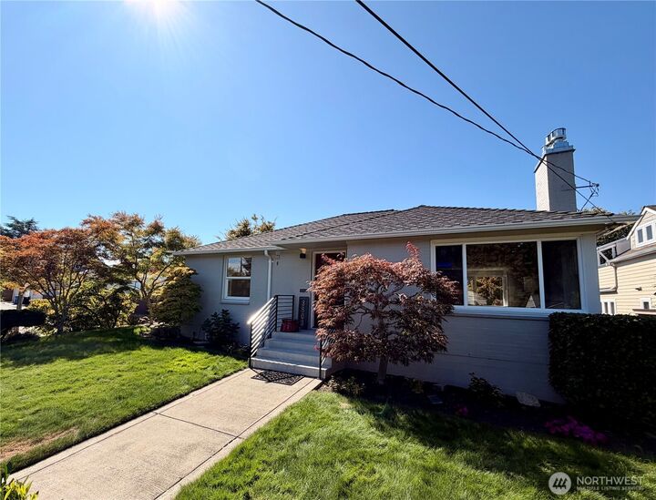 Property Photo:  3803  29th Avenue W  WA 98199 