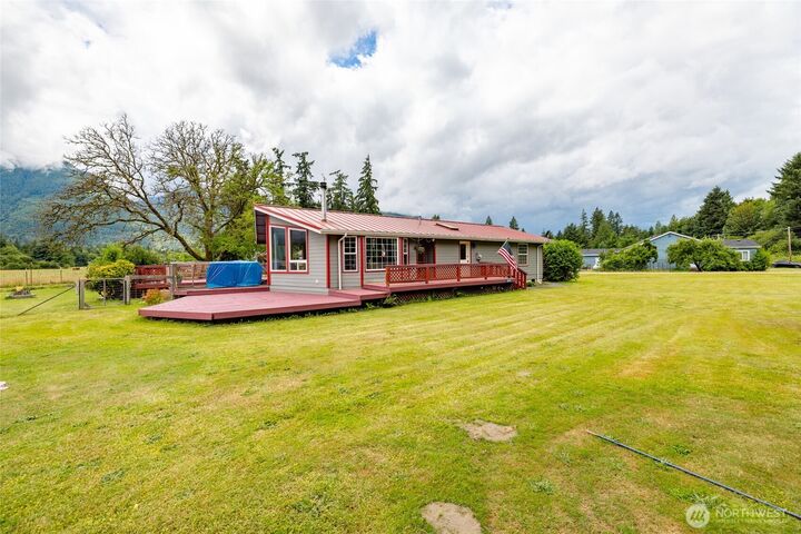 Property Photo: 38848 State Route 20 WA 98237