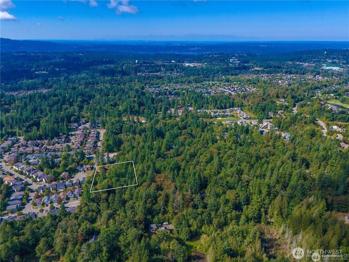 Property Photo: 25010 SE 17th Street WA 98075