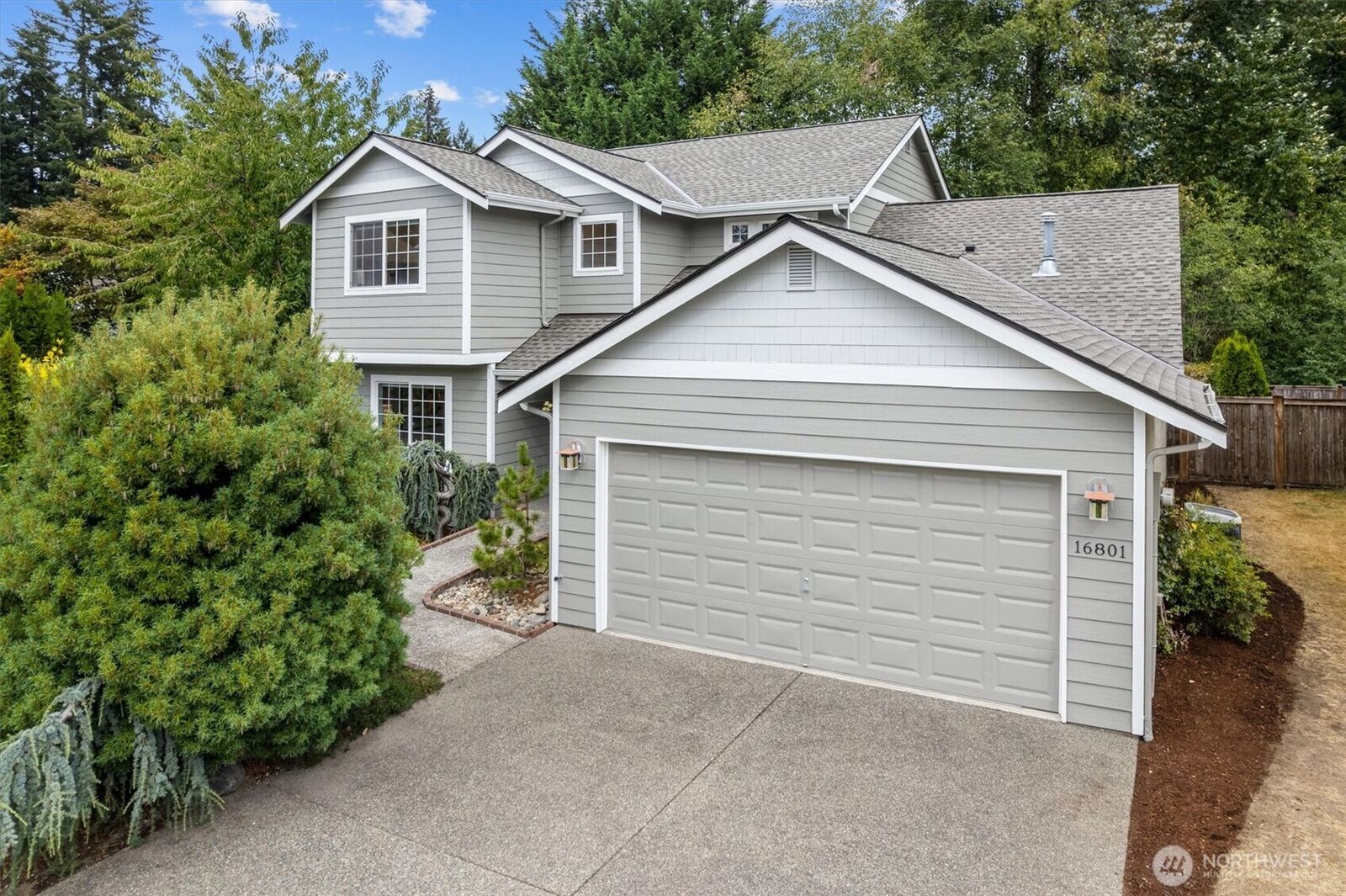 Property Photo:  16801  129th Avenue E  WA 98374 