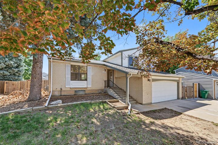 Property Photo: 4586 S Fraser Way CO 80015