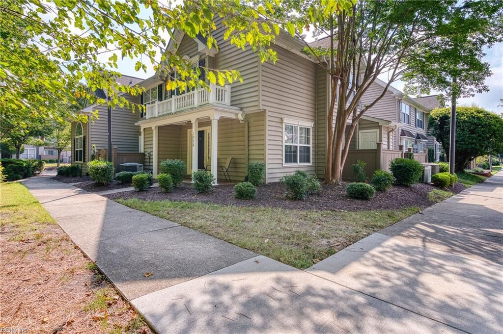 Property Photo:  1006 Settlement Dr  VA 23188 