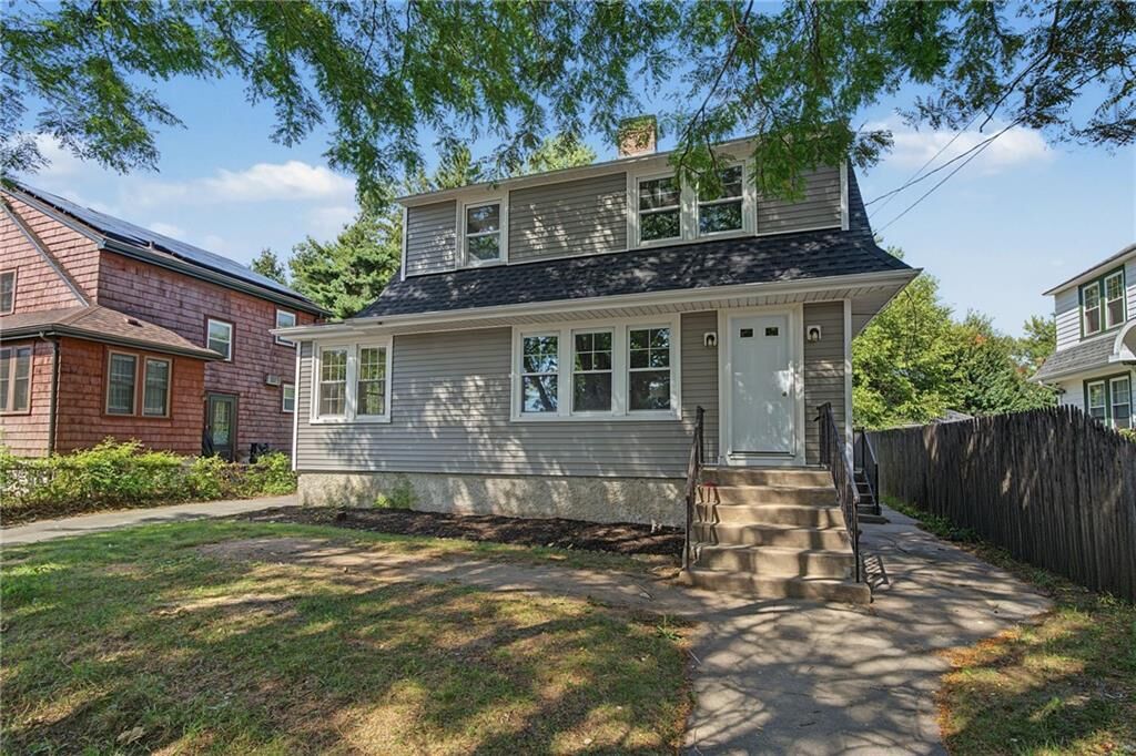 Property Photo:  62 Dunbar Avenue  RI 02916 