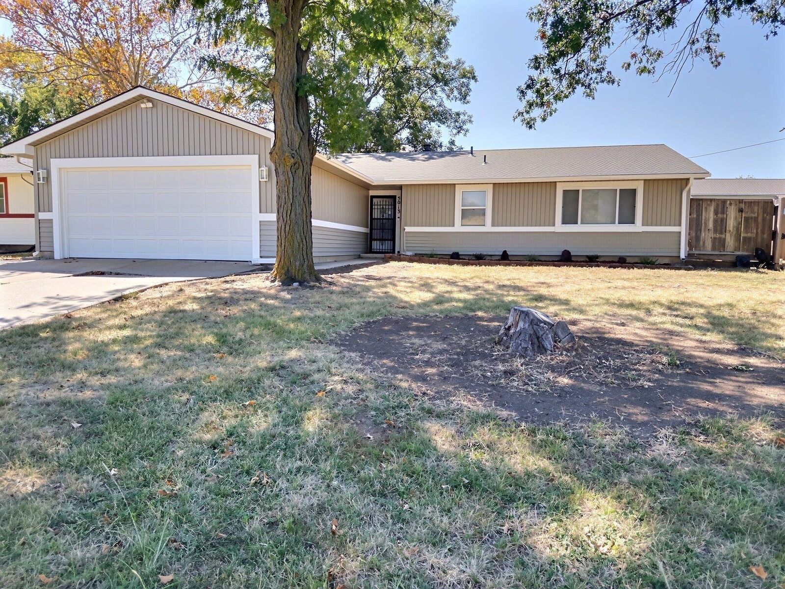 Property Photo:  5013 E Looman  KS 67220 