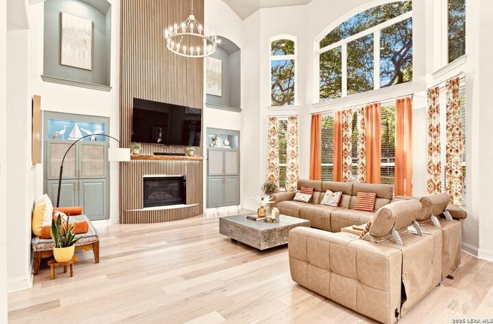 Property Photo:  2735 Wonderview Dr  TX 78230 