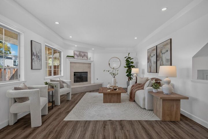 Property Photo: 18 Tyrella Court CA 94043