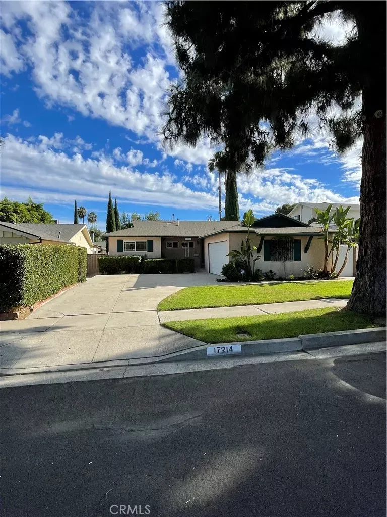 Property Photo: 17214 Tulsa CA 91344