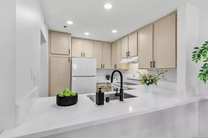 Property Photo: 5980 Dandridge Lane 225 CA 92115