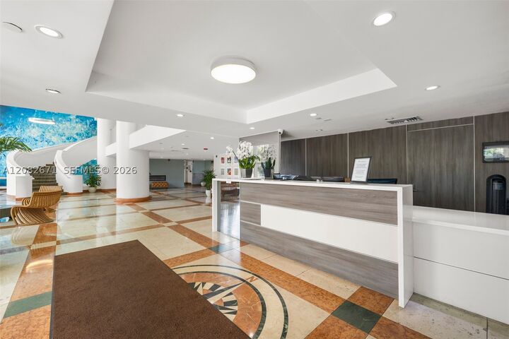 Property Photo: 10350 W Bay Harbor Dr 9C FL 33154