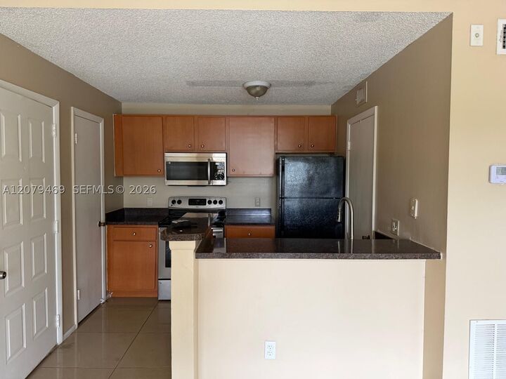 Property Photo: 4481 W McNab Rd 37 FL 33069