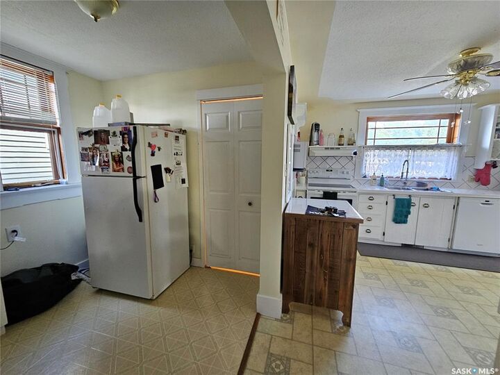 Property Photo:  2303 Buick Street  SK S0N 0K0 