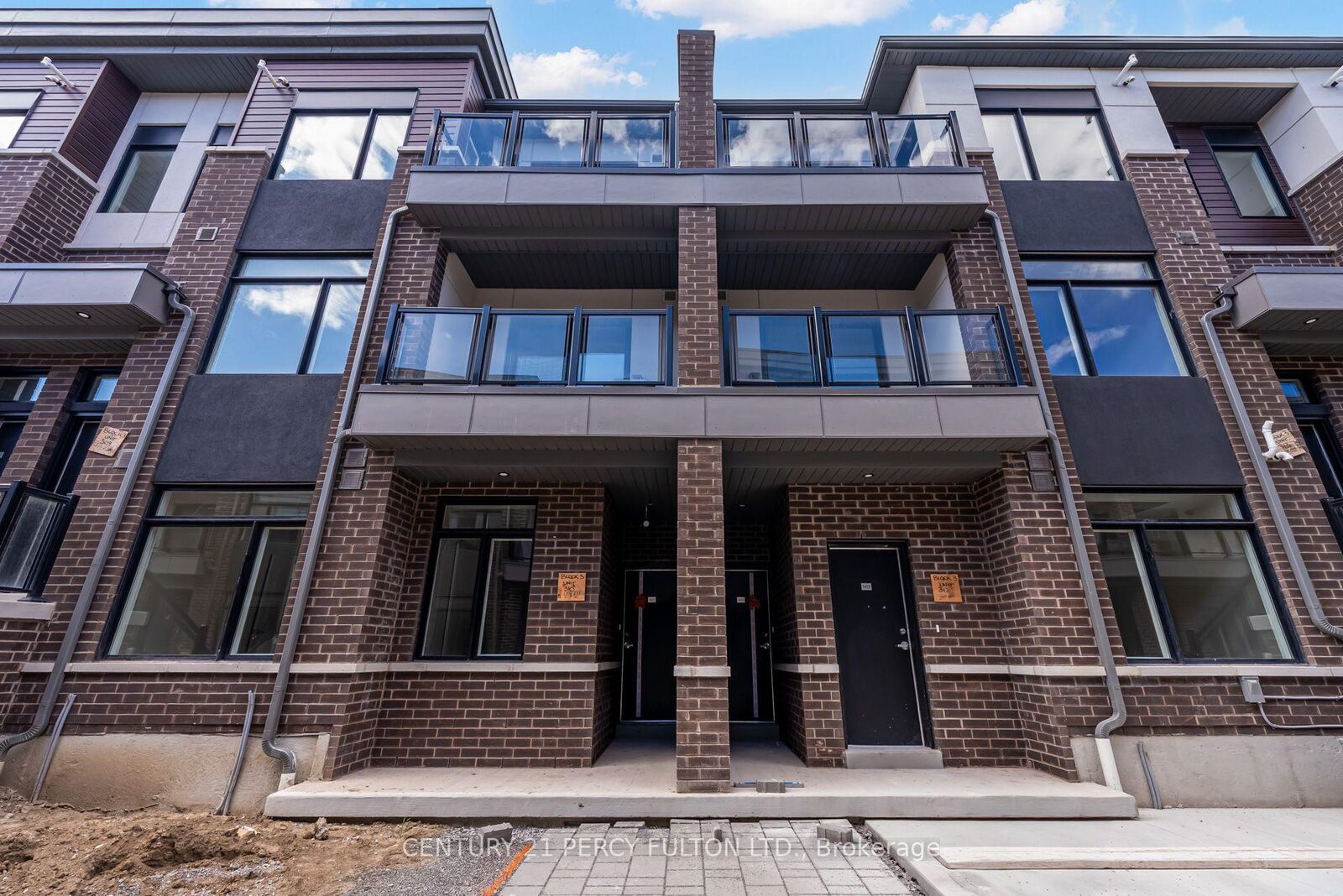 Property Photo: 1695 Dersan Street 1410 ON L1X 0S9