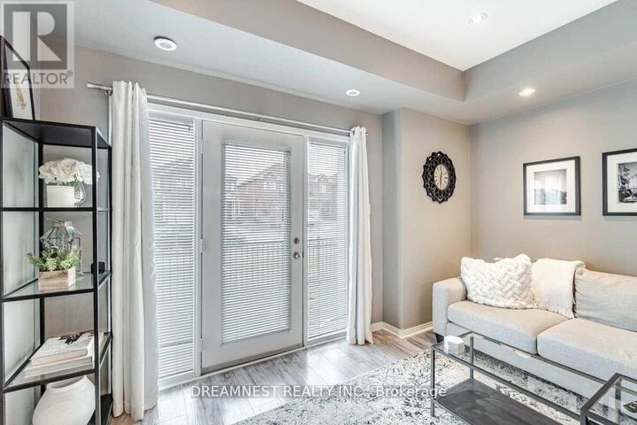 Property Photo:  5005 Oscar Peterson Boulevard 5  ON L5M 0P4 