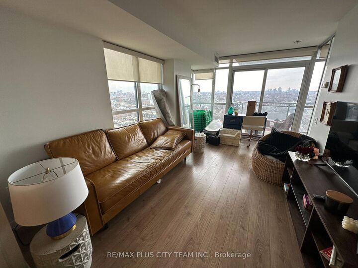 Property Photo:  78 Tecumseth Street 1502  ON M5V 0A9 