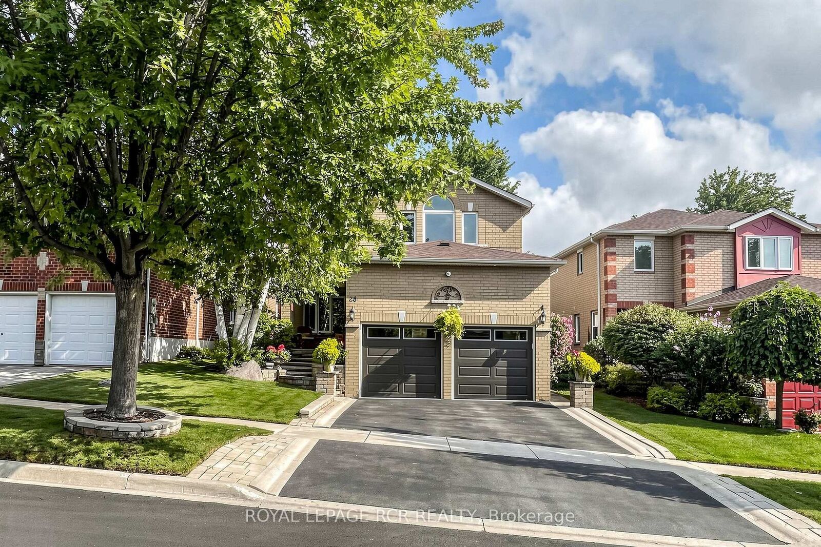 Property Photo:  28 Roughley Street  ON L3Z 3B2 