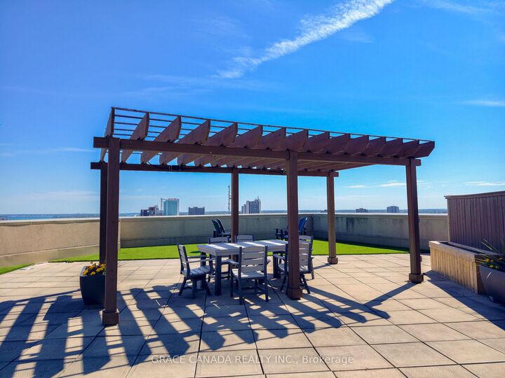 Property Photo:  1225 Riverside Drive W 504  ON N9A 0A2 