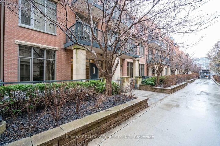 Property Photo: 330 Princess Royal Drive 320 ON L5B 4P7