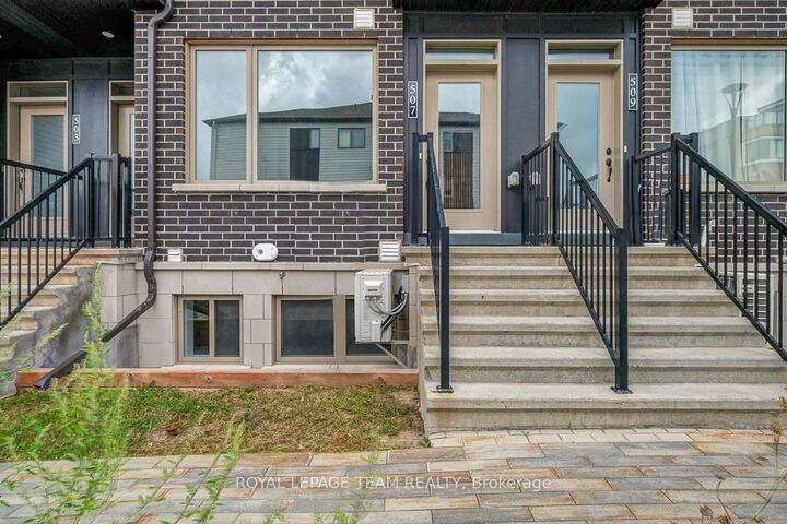 Property Photo:  507 Takamose Private  ON K1K 5A5 