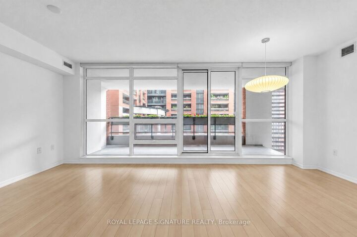 Property Photo:  830 Lawrence Avenue W 331  ON M6A 0B6 