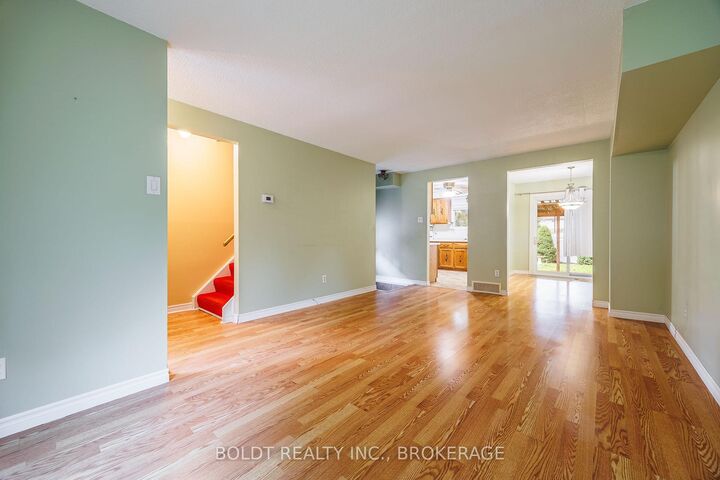 Property Photo: 50 Silvan Drive ON L3C 6C3