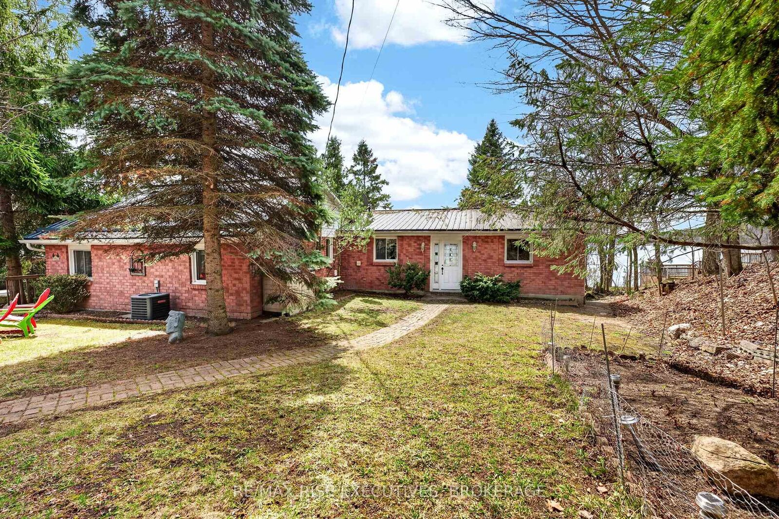 Property Photo:  3481 Buck Point Lane  ON K0H 1X0 