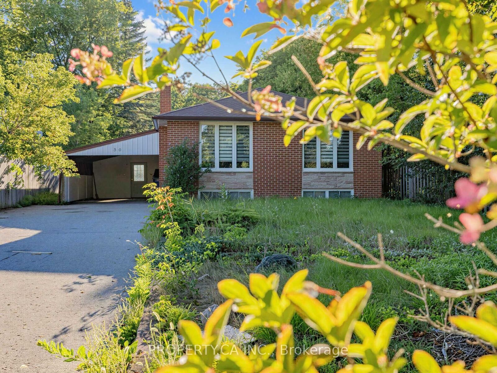 Property Photo:  30 Willow Street  ON L9N 1J4 