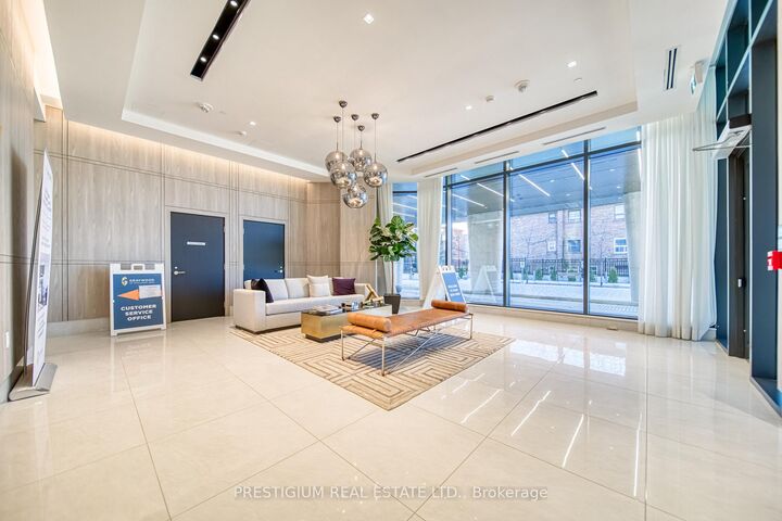Property Photo:  250 Lawrence Avenue W 213  ON M5M 1B2 