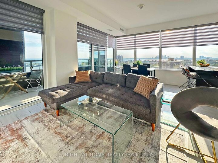 Property Photo:  270 Dufferin Street Lph12  ON M6K 0H8 