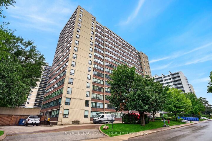 Property Photo:  120 Duke Street 1106  ON L8P 4T1 
