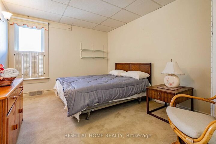 Property Photo:  4717 Epworth Circle  ON L2E 1C7 