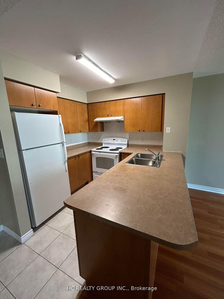 Property Photo: 18 Spring Garden Avenue 2103 ON M2N 7M2