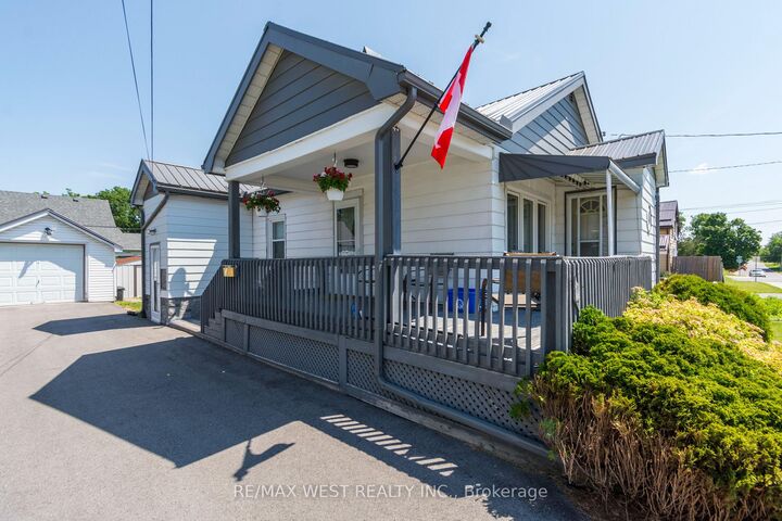 Property Photo:  4 George Street  ON K8V 1R1 