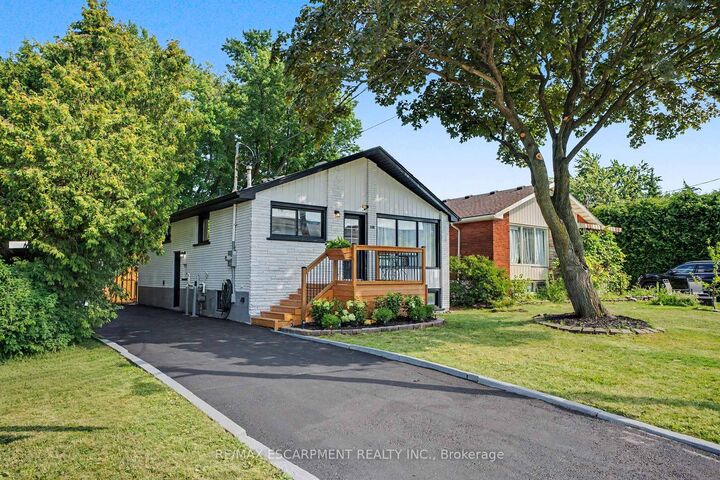 Property Photo:  311 East 14th Street  ON L9A 4C1 