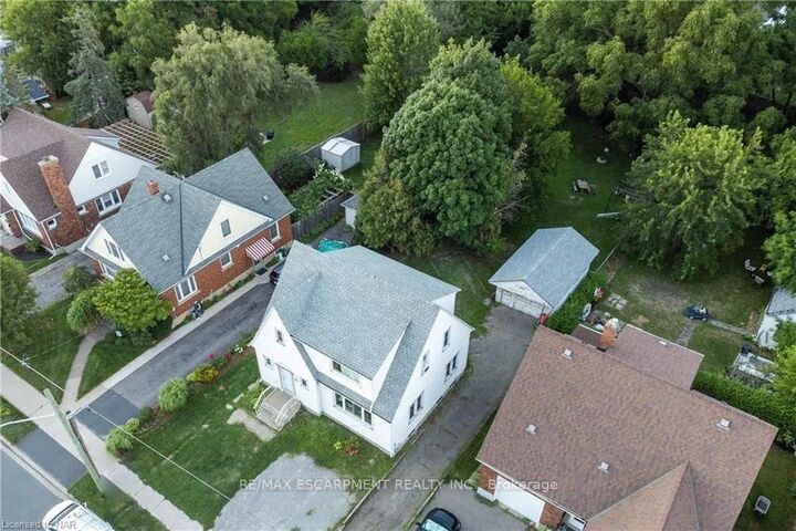 Property Photo:  67 McCalla Drive 1  ON L2N 1A4 