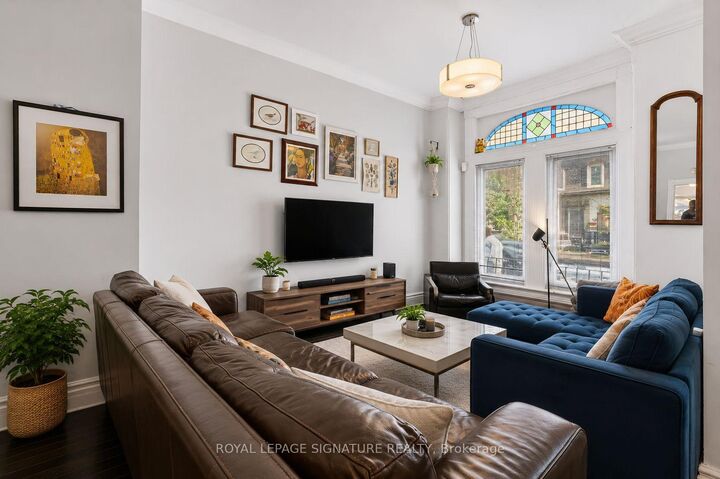 Property Photo:  152 Parliament Street  ON M5A 2Z1 