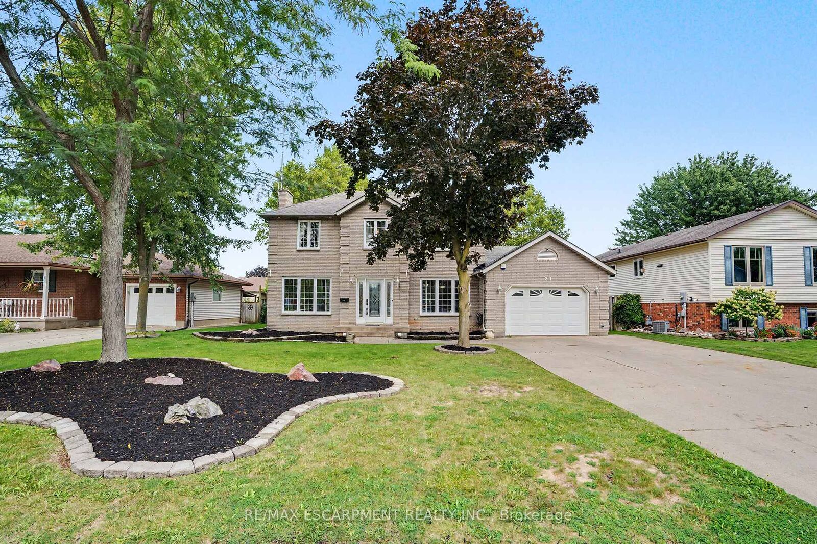 Property Photo:  21 Farewell Crescent  ON L0R 2A0 