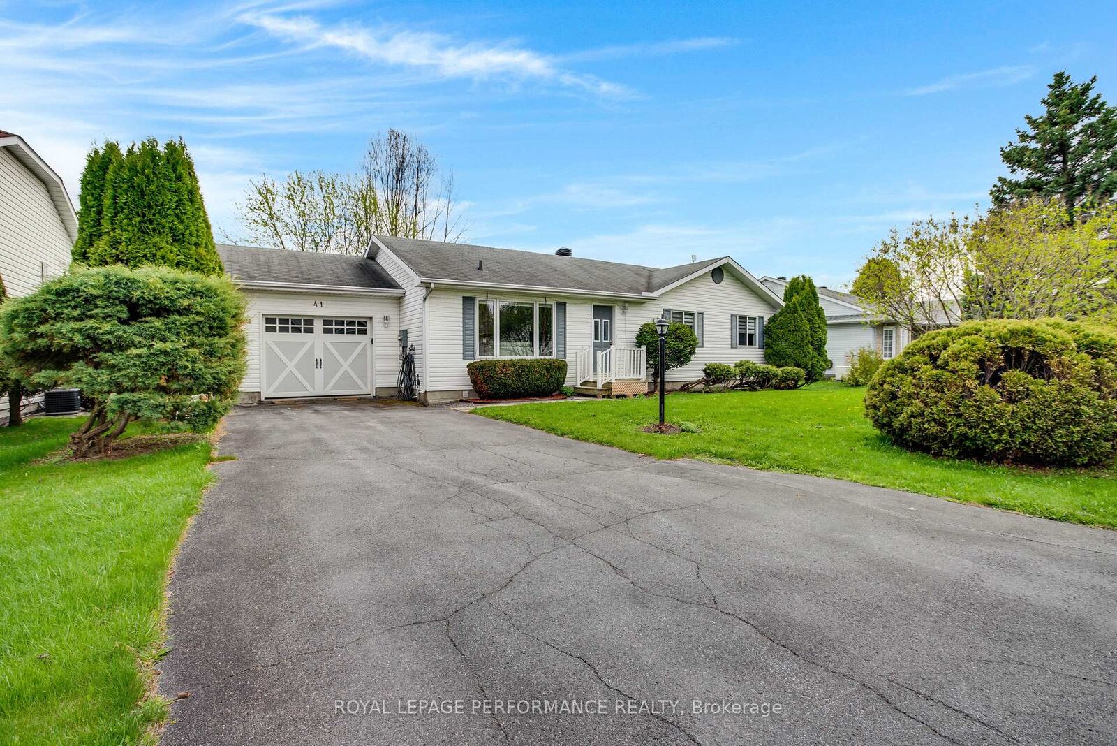 Property Photo:  6277 Macrae Court  ON K0C 1E0 
