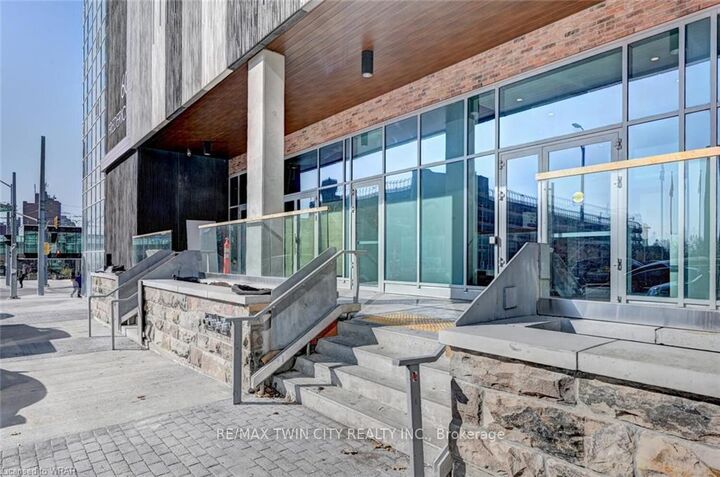 Property Photo:  60 Frederick Street 2604  ON N2H 0C7 