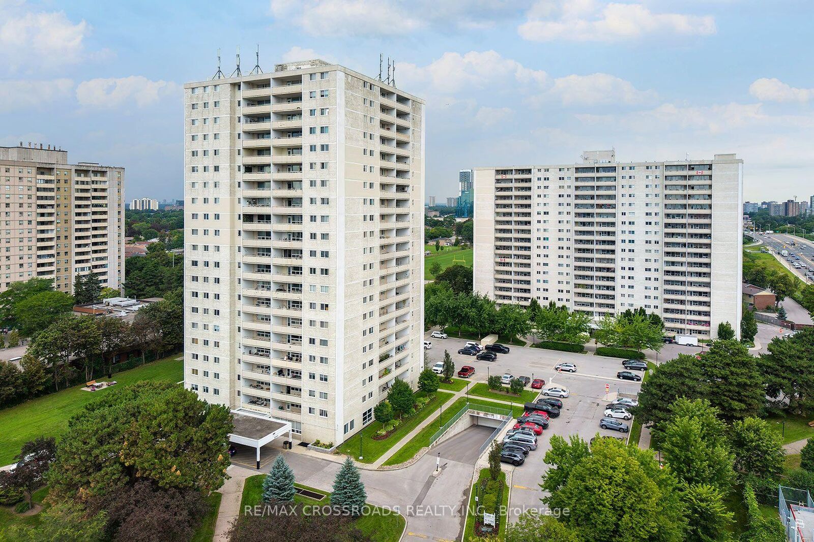 Property Photo: 1350 York Mills Road 906 ON M3A 1Z9