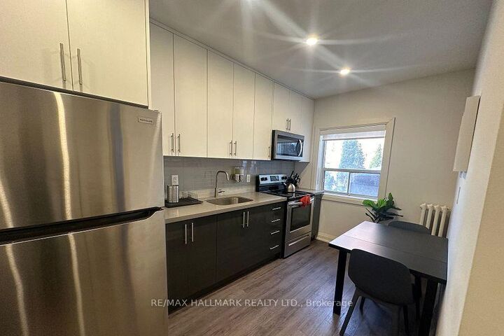 Property Photo:  595 St Clair Avenue W 4  ON M6C 1A3 