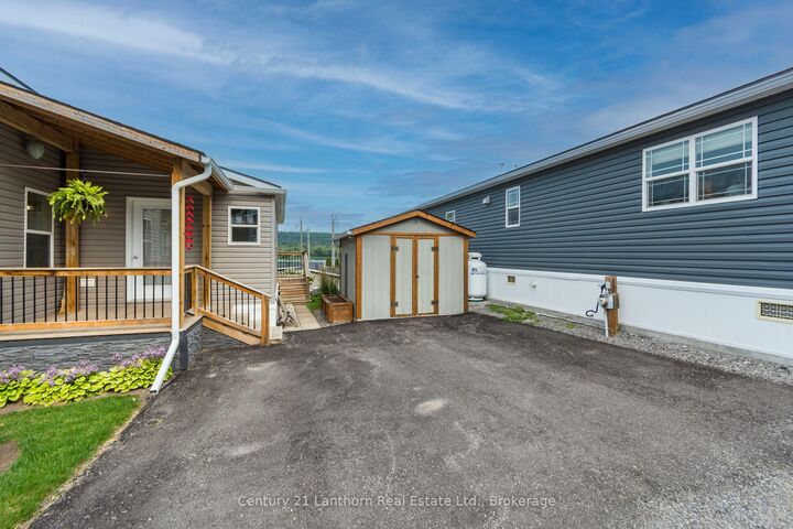 Property Photo:  484 Frankford Stirling Road 18  ON K0K 2C0 