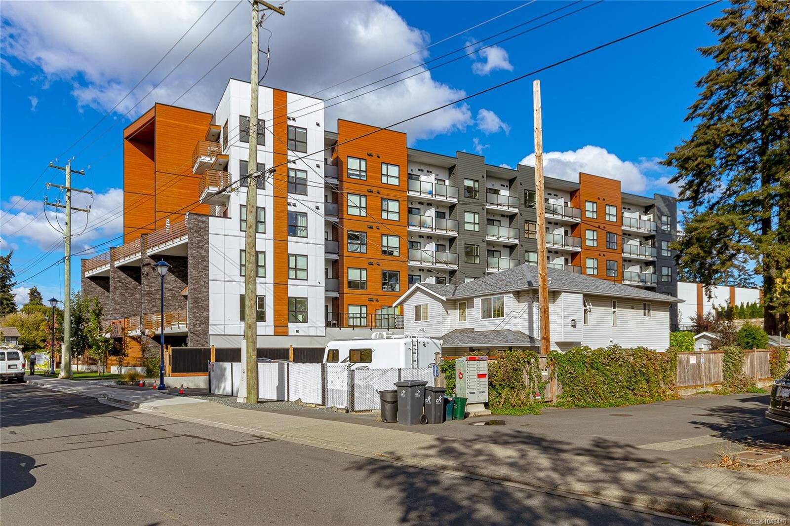 Property Photo:  2629 Millstream Rd #409  BC V9B 7E4 