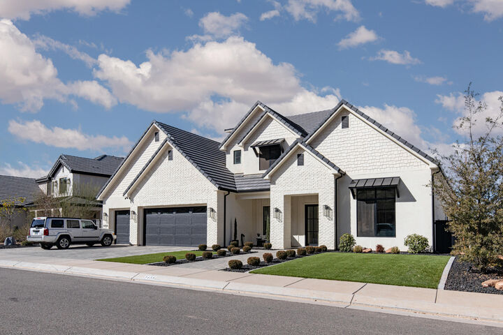 Property Photo: 3458 S Walnut Canyon Dr UT 84790