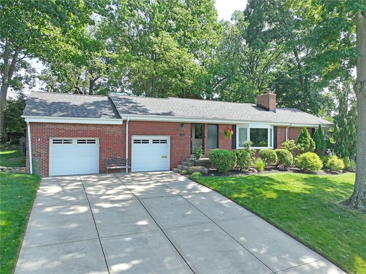 Property Photo:  4636 Meadowgreen Dr  PA 15236 