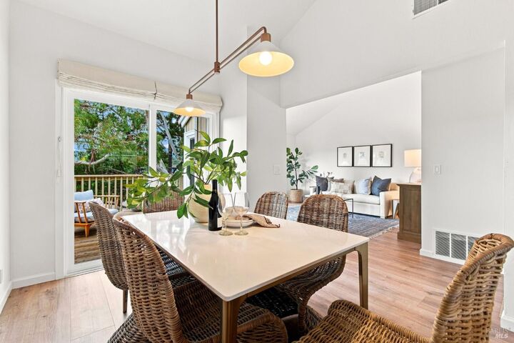 Property Photo:  8 Chaucer Court  CA 94941 