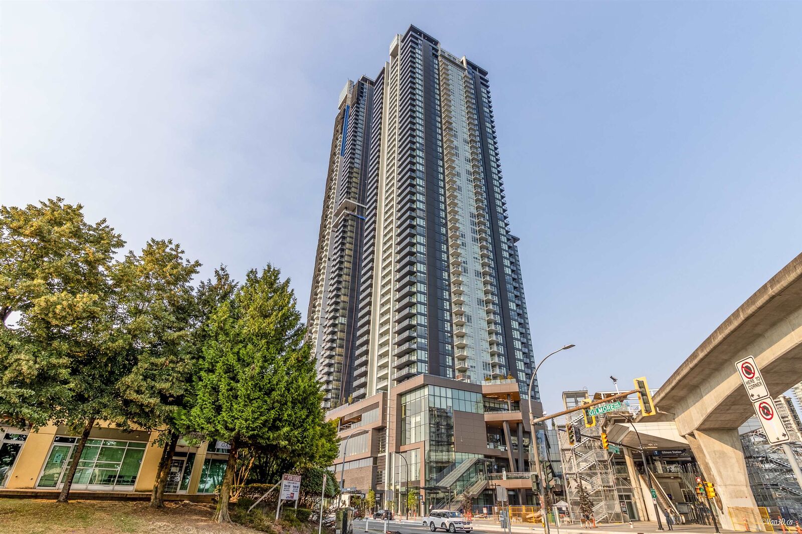 Property Photo:  2108 Gilmore Avenue 3012  BC V5C 0N8 